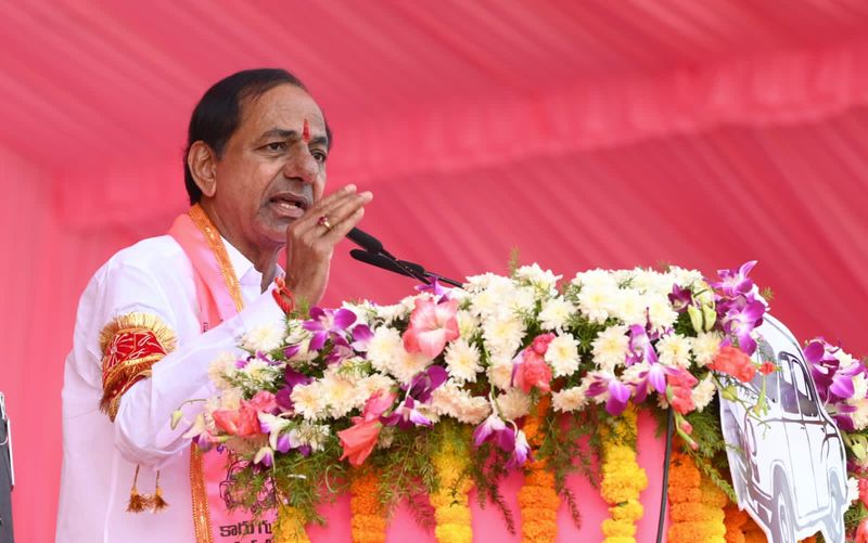 Election Commission bans KCR from campaigning for 48 hours