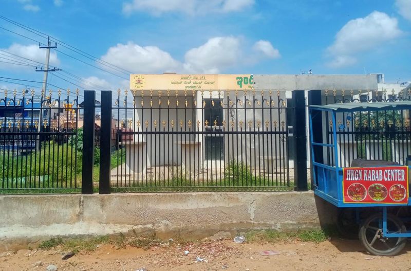 Ruined Indira Canteen in Mysuru snr