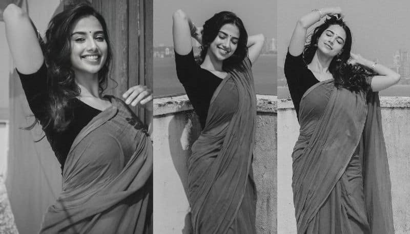 Meenakshi Chaudhary mesmerizing with her latest Saree Look NSK