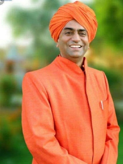 <p>प्रतापपुरी महाराज को बीजेपी ने जैसलमेर की पोकरण विधानसभा सीट से प्रत्याशी बनाया है। पिछले विधानसभा चुनाव में हार गए थे।</p>
