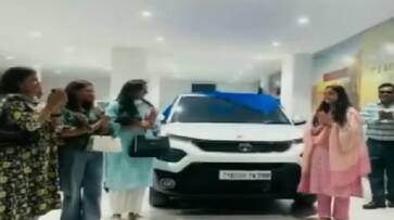 Panchkula pharma company Gifts Cars to Employees in Diwali 2023 zrua 