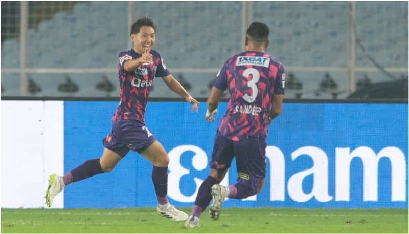 kerala blasters won over east bengal in indian super league saa