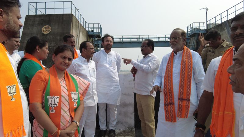 A team of BJP leaders inspected the Medigadda barrage. Demand for CBI probe RMA