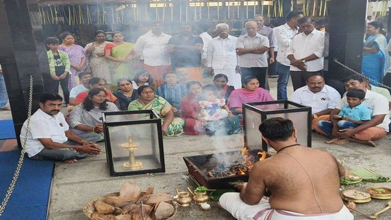 Special worship in temples for Vanathi Srinivasan to get recover from her health issues smp