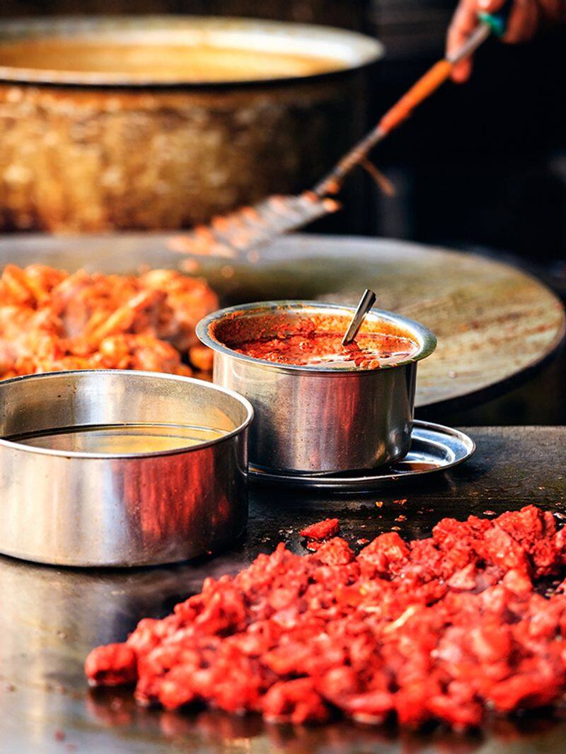 Top 10 Street Food Places in Ahmedabad gujarat tour package iwh