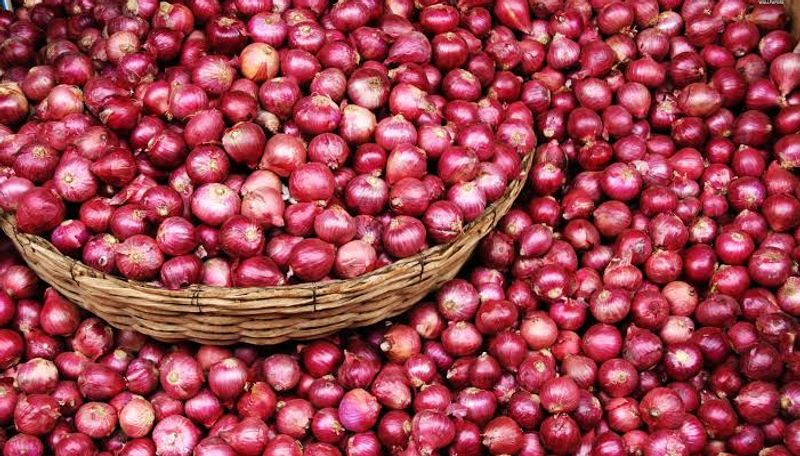 Govt Anticipates Onion Prices To Reduce Below Rs 40 Per Kg By January