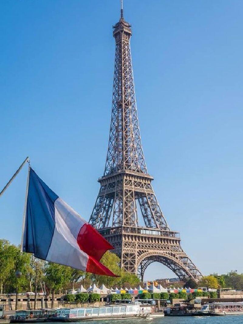 Controversy over offering Namaz at charles de gaulle airport in france zrua