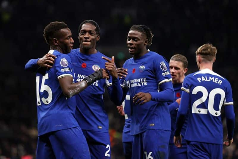 football 5 goals, 2 red cards, 9 VAR checks: Jackson's hat-trick fires Chelsea to dramatic win over Tottenham (WATCH) snt