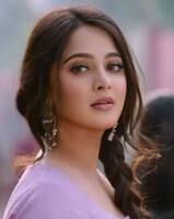 అనుష్క శెట్టి బరువు తగ్గకపోవడానికి కారణం అదేనా? అందుకే బయటికి రావట్లేదా.!