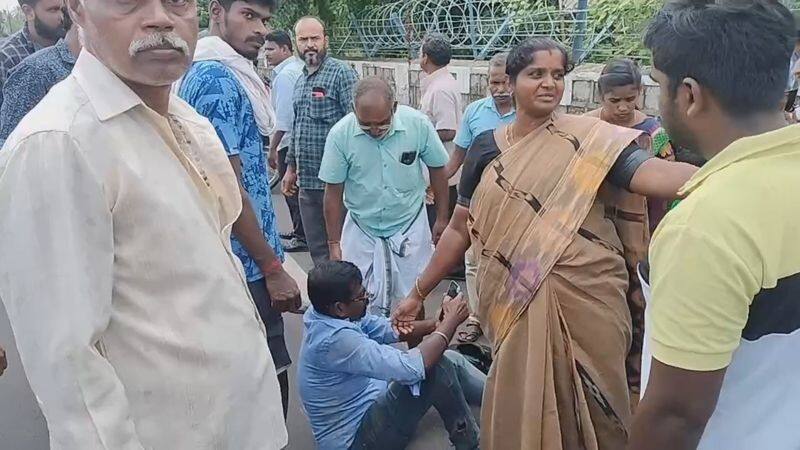 Deputy Mayor who helped accident victims in Tanjore vel