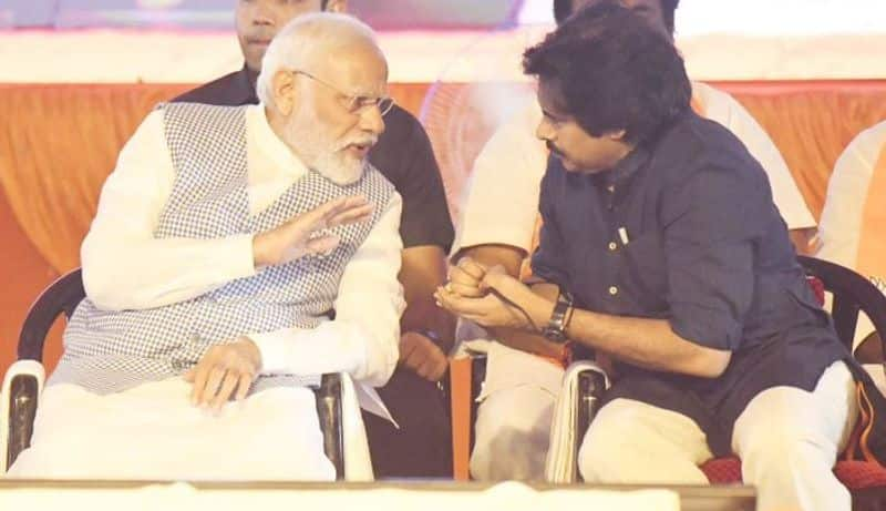 PM Modi and Janasena chief Pawan Kalyan in Hyderabad BJP Meeting AKP