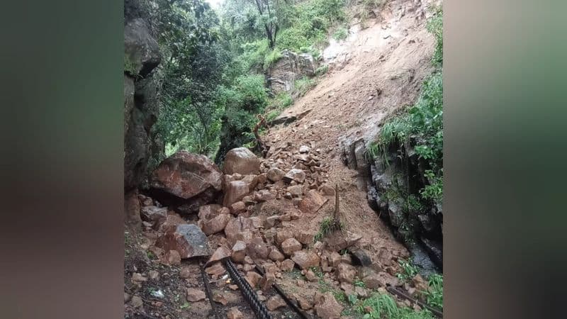 Hills train service cancelled for landslides in nilgiris vel