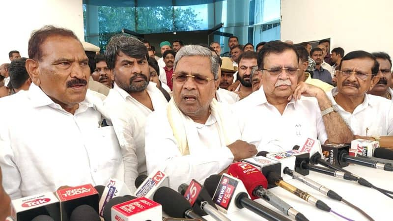 CM Siddaramaiah Slams On HD Kumaraswamy At Hassan gvd