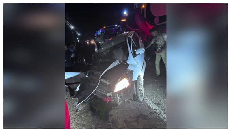 Car rammed into vehicles at toll plaza, 3 dead, 6 injured..ISR