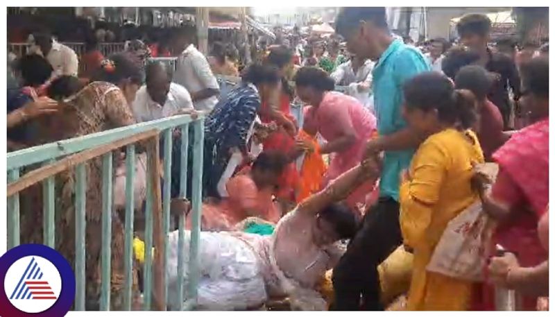 stampede in hasanamba temple darshan after  electric shock gow