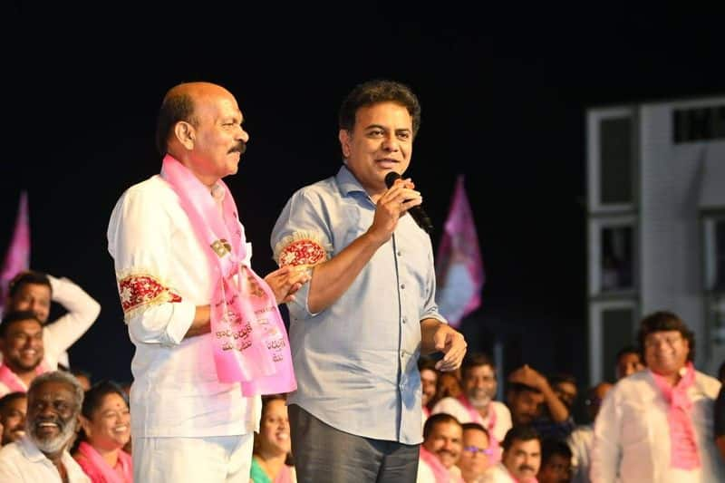 Congress minority declaration with BJP's ideology, Says KTR, demands to take back RMA