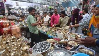 ధన్‌తేరాస్‌ రోజున రూ. 50వేల కోట్ల బిజినెస్.. హాట్ కేకుల అమ్ముడుపోయిన వస్తువులు ఇవే.. : సిఐఎటి
