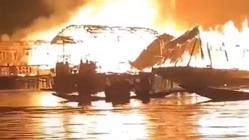 Fire in Dal Lake : కాశ్మీర్ లోని దాల్ సరస్సులో అగ్నిప్రమాదం.. ముగ్గురు బంగ్లాదేశీ పర్యాటకులు మృతి