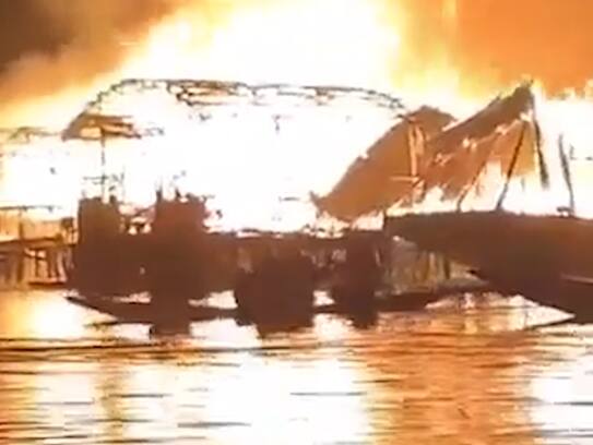 Fire in Dal Lake : Three Bangladeshi tourists killed in Dal Lake in Kashmir..ISR