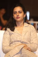 బాలకృష్ణ చిన్న కూతురు తేజస్విని ని చూశారా... హీరోయిన్స్ కి మించిన గ్లామర్, ఎంట్రీకి రంగం సిద్ధం!