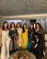దీపావళి పార్టీలో మహేష్, చరణ్, ఎన్టీఆర్, వెంకీ హంగామా.. మరోవైపు వాళ్ళ భార్యలు, బన్నీ మిస్సింగ్ కానీ స్నేహ కాదు