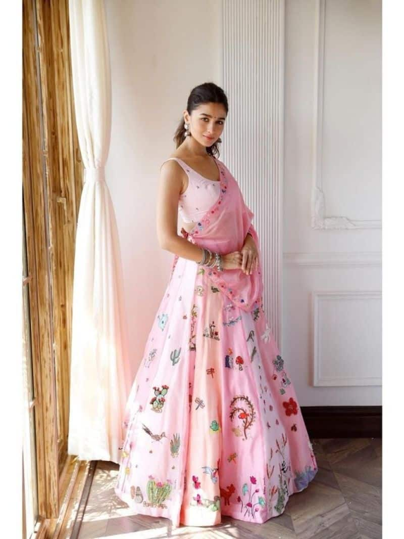 alia bhatt lehenga for chath pooja zkamn