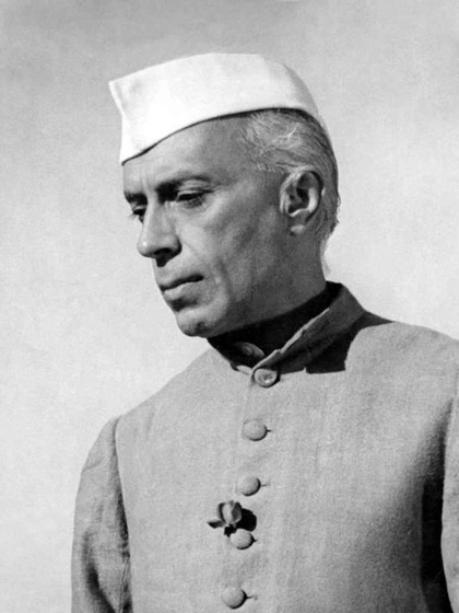 जब प्लेन से मंगाई गई नेहरू की फेवरेट सिगरेट,लाखों का आया खर्च