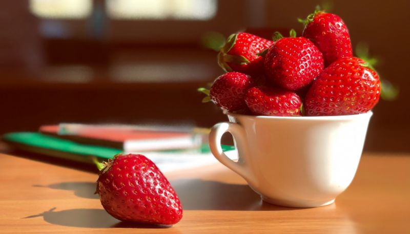 A cup of Strawberries a day may reduce these diseases