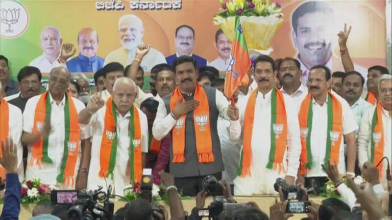 Vijayendras state tour to strengthen Modi's hand snr