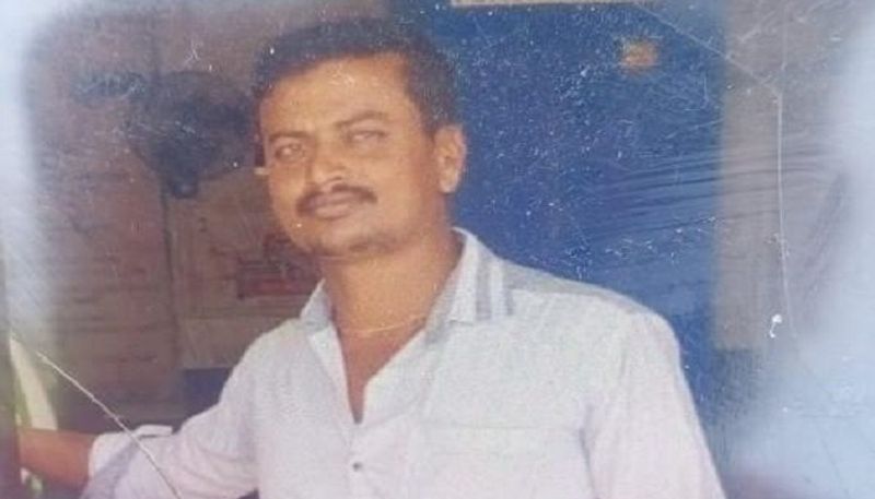 Young Man Dies due to in Firecracker Explosion in Chikkamagaluru grg 