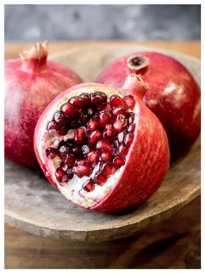 Health Benefits of Eating Pomegranate Daily rsl