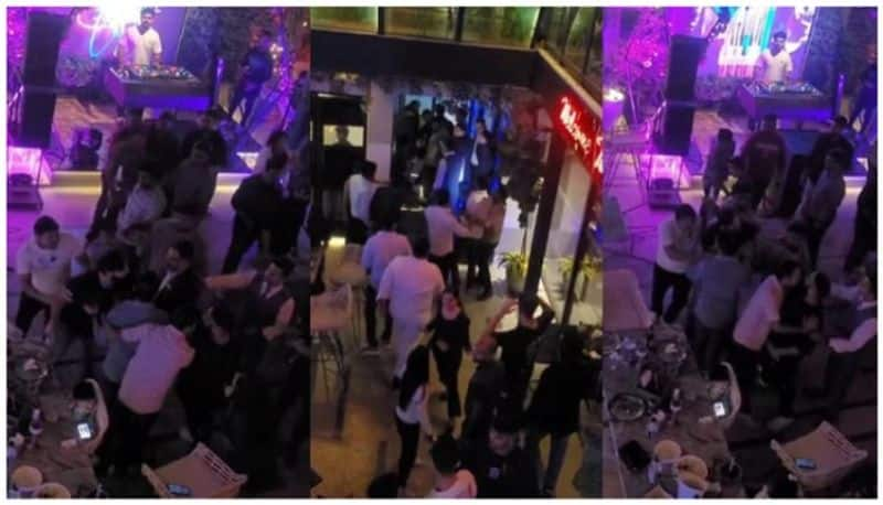 Four youths tried to assault young women in a dance floor of a hotel and bouncers intervened afe