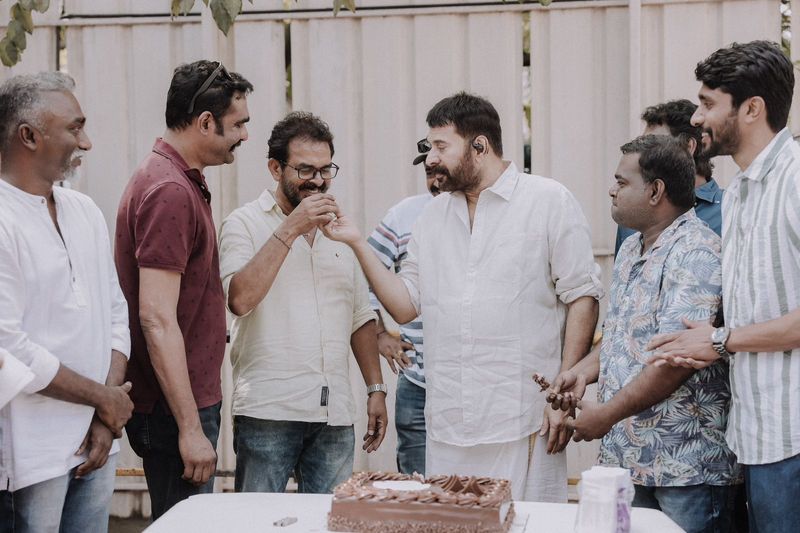 The crew celebrate the success of Vela  with Mammootty vvk