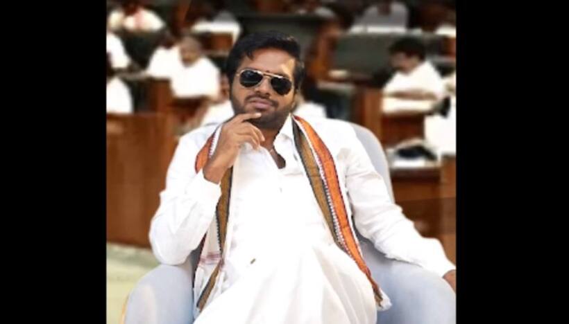 డైరెక్షన్‌ మానేసి రాజకీయ పార్టీ పెట్టబోతున్న అనిల్‌ రావిపూడి.. ఇంట్రెస్టింగ్‌ డిటెయిల్స్ 