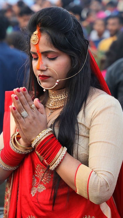 <p>आस्था के महापर्व छठ पूजा की शुरुआत 17 नवबंर से हो गई है। पहला दिन नहाय-खाय का होता है, जबकि दूसरा दिन खरना तिथि का। इस दिन गुड़ और चावल की खीर खाई जाती है। </p>
