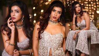 వామ్మో మంచు లక్ష్మి.. లేటైపోయింది, ఇంకాస్త ముందుగా అందాలు ఆరబోసి ఉంటే హీరోయిన్ల పని ఖతం 