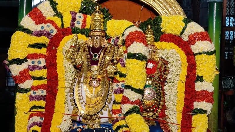 thousands of devotees participate special prayer at annamalaiyar temple in thirukarthigai deepam festival vel