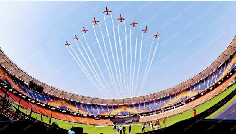 India vs Australia: IAF's Suryakiran team mesmerises with air show at World Cup final in Ahmedabad (WATCH) lns