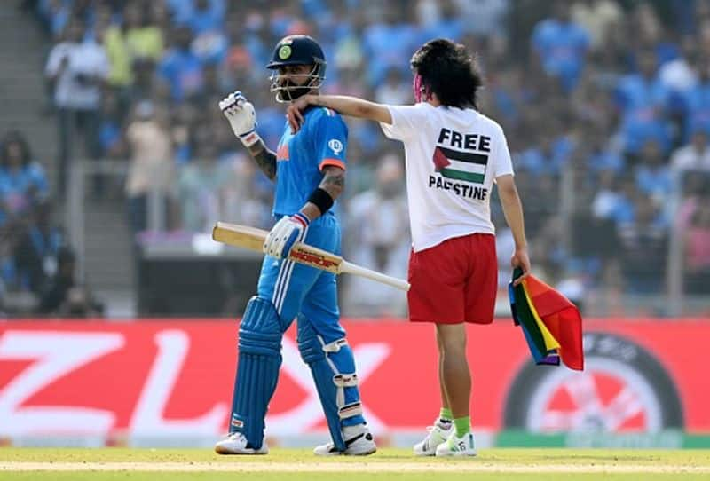 Security breach at World Cup final: Pitch invader sporting 'Free Palestine' message hugs Virat Kohli (WATCH) snt