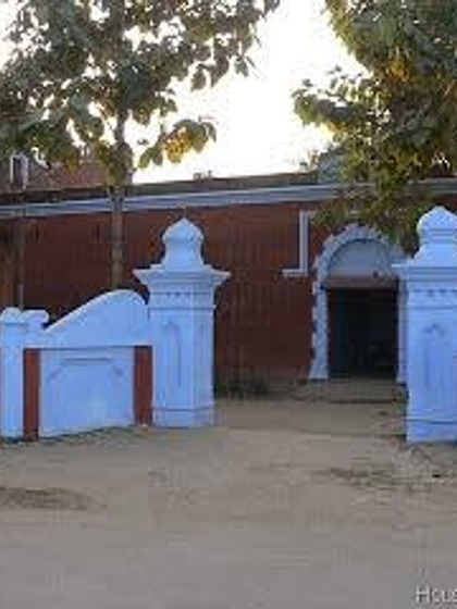 <p>उत्तर प्रदेश के जौनपुर जिले का गांव माधोपट्टी जिसने सबसे ज्यादा तादाद में देश को आईएएस  और आईपीएस ऑफिसर दिए हैं।</p>
