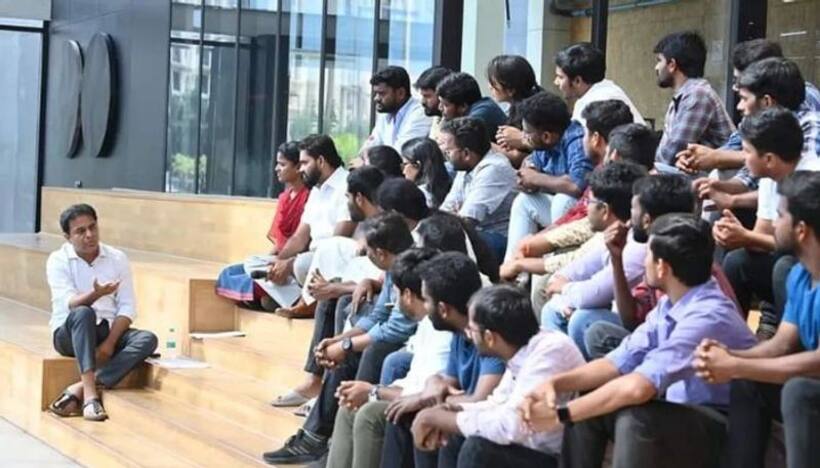 KTR: నిరుద్యోగులతో మంత్రి కేటీఆర్.. డిసెంబర్ 3 న గుడ్ న్యూస్ !
