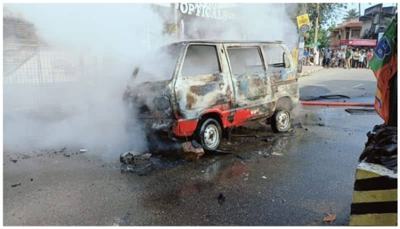 car runs in LPG catches fire while running in thorough thiruvananthapuram city in the morning afe