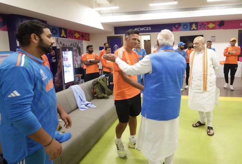 Prime Minister Modi consoled the Indian Players who stood with withered faces to the Dressing room after Loss against Australia in World Cup Final rsk