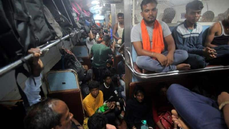 north indian workers occupy reserved train coaches...train Stopped in jolarpettai  tvk