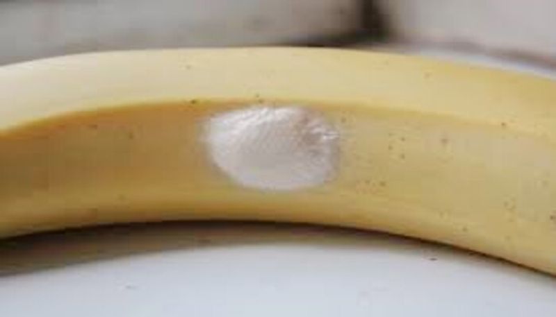 health tips dont eat bananas with white spots that are actually spider nest viral video in tamil mks