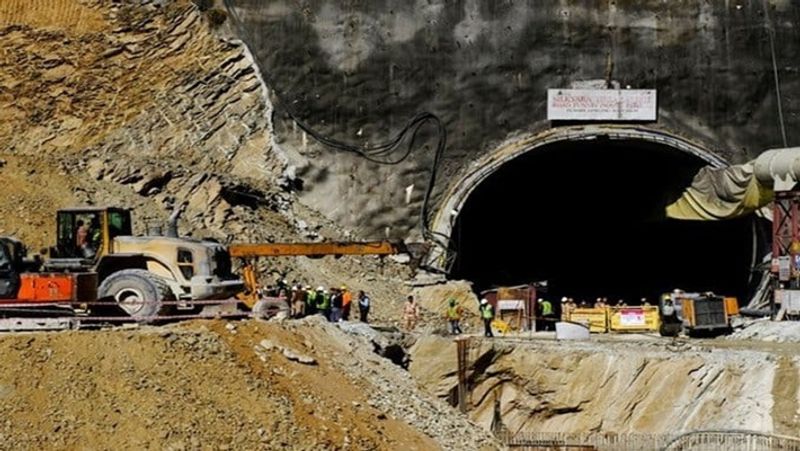 Uttarakhand tunnel collapse Rescue Teams Hope that workers rescued by tonight smp