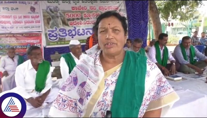 Karnataka Kaveri river Mandya farmers started hunger strike for Cauvery water sat