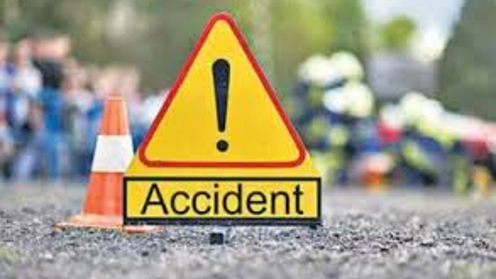 3 school students killed road accident in krishnagiri district vel