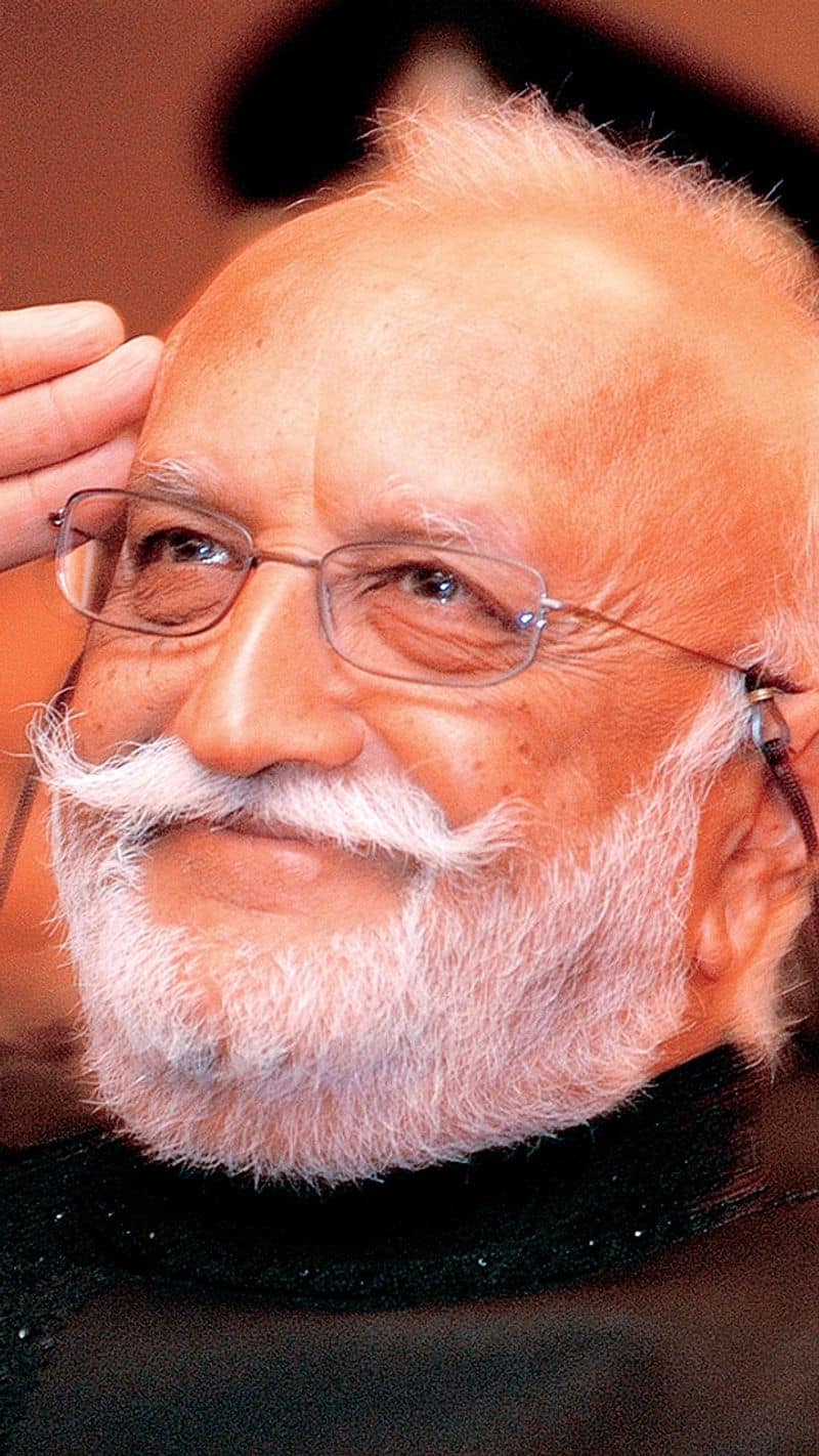 Vijaypat Singhania From a luxurious life to living in rented rooms iwh