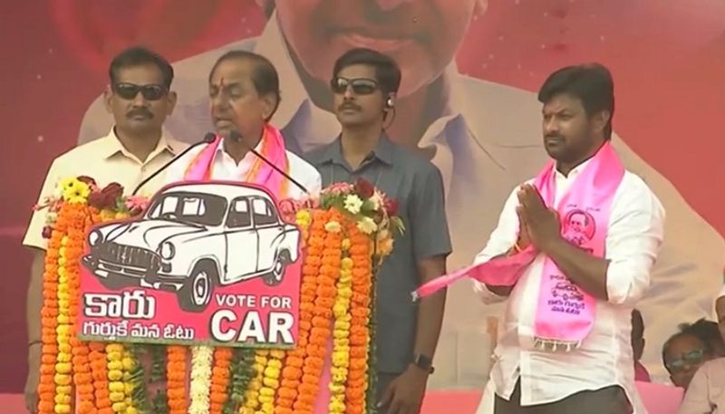 Telangana Chief Minister Kalvakuntla Chandrashekar Rao slams Congress in Khanapur sabha lns